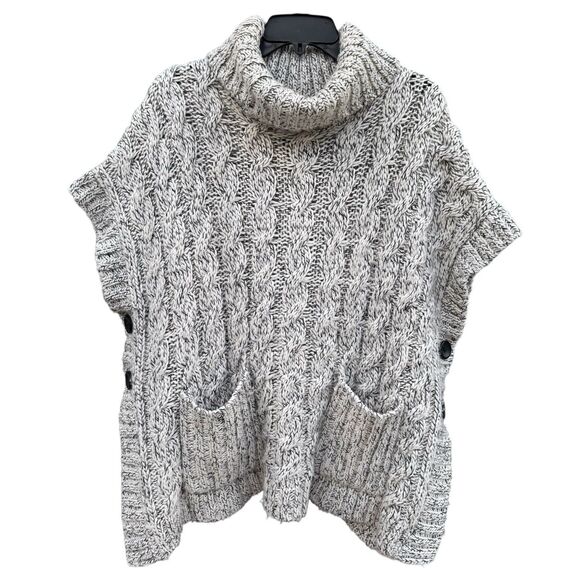 Vintage Forever 21 Cable Knit Chunky Poncho Cape OS Buttoned Sleeve Boho Y2K - Picture 1 of 7